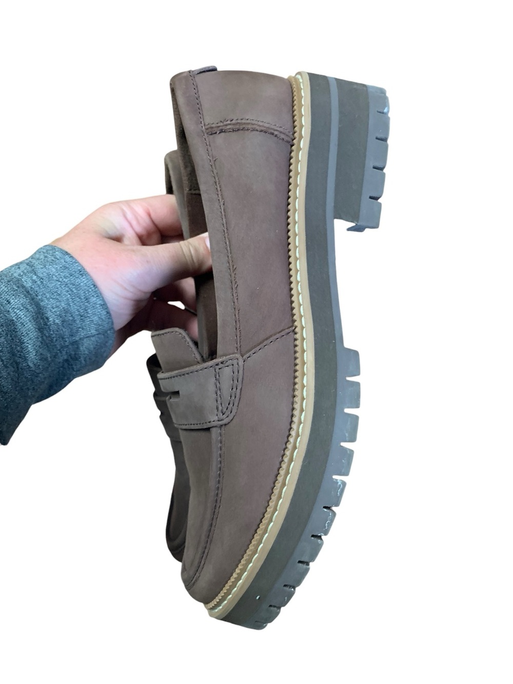 Toms size 9 heeled chunky Women's Brown Nubuck Penny Loafers - Picture 7 of 10